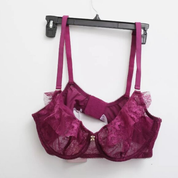 NWOT Savage X Fenty Lingerie Set - Frilly Balconette - Picture 1 of 4